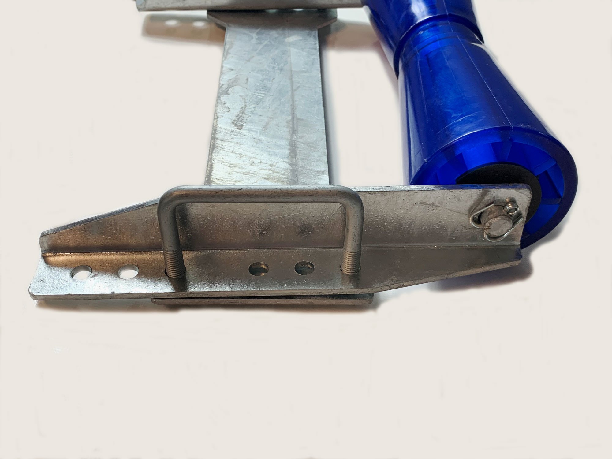 314465_2 Kielrolle für BA 3500, mit Winkelhalterung, Rahmenhöhe 80 mm